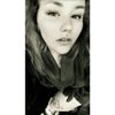 Nina  zoekt een Huurwoning / Studio / Appartement / Woonboot in Utrecht