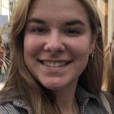 Phoebe  zoekt een Huurwoning / Studio / Appartement in Utrecht