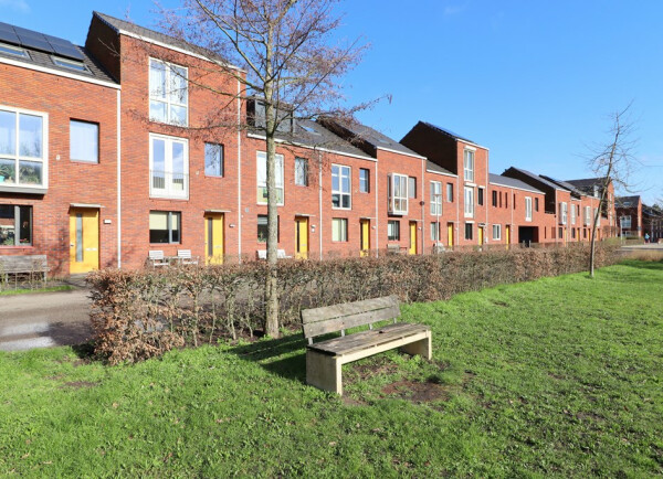 Crouweldijk
Intermediate House