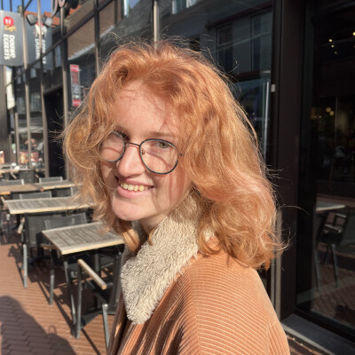 Iris zoekt een Huurwoning / Kamer / Studio / Appartement in Utrecht