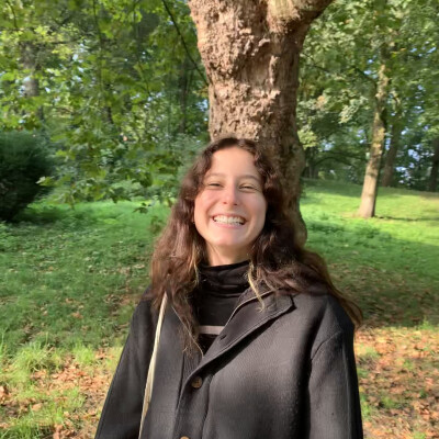 Madeleine zoekt een Kamer / Studio / Appartement in Utrecht