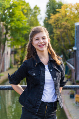 Nora  zoekt een Huurwoning / Kamer / Studio / Appartement in Utrecht