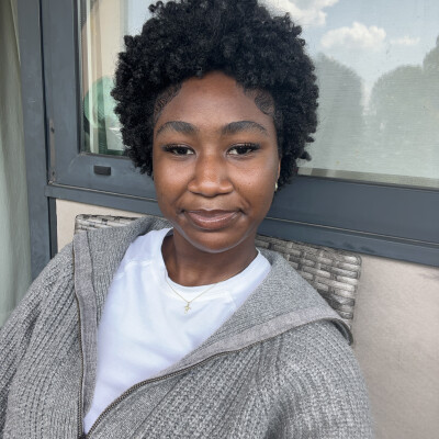 Nhyira  zoekt een Kamer / Studio / Appartement in Utrecht